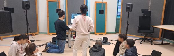 Parcours Éducation Artistique et Culturelle : Restitutions et ateliers science-musique au SCRIME des parcours 100% EAC